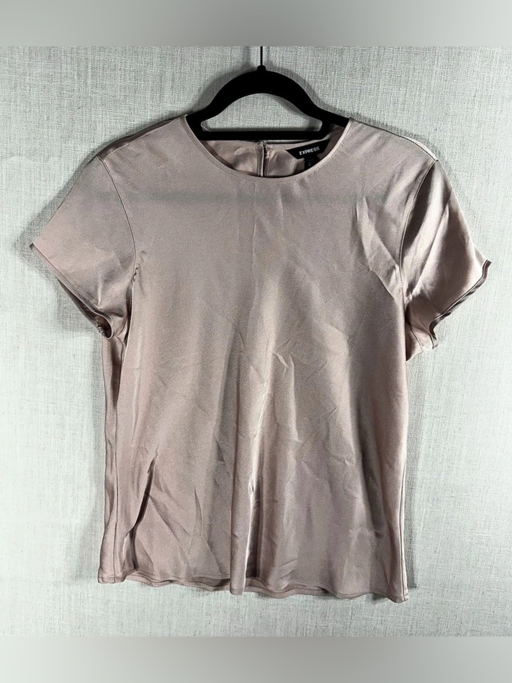 Express Satin Crew Neck Short Sleeve Top Pink Medium